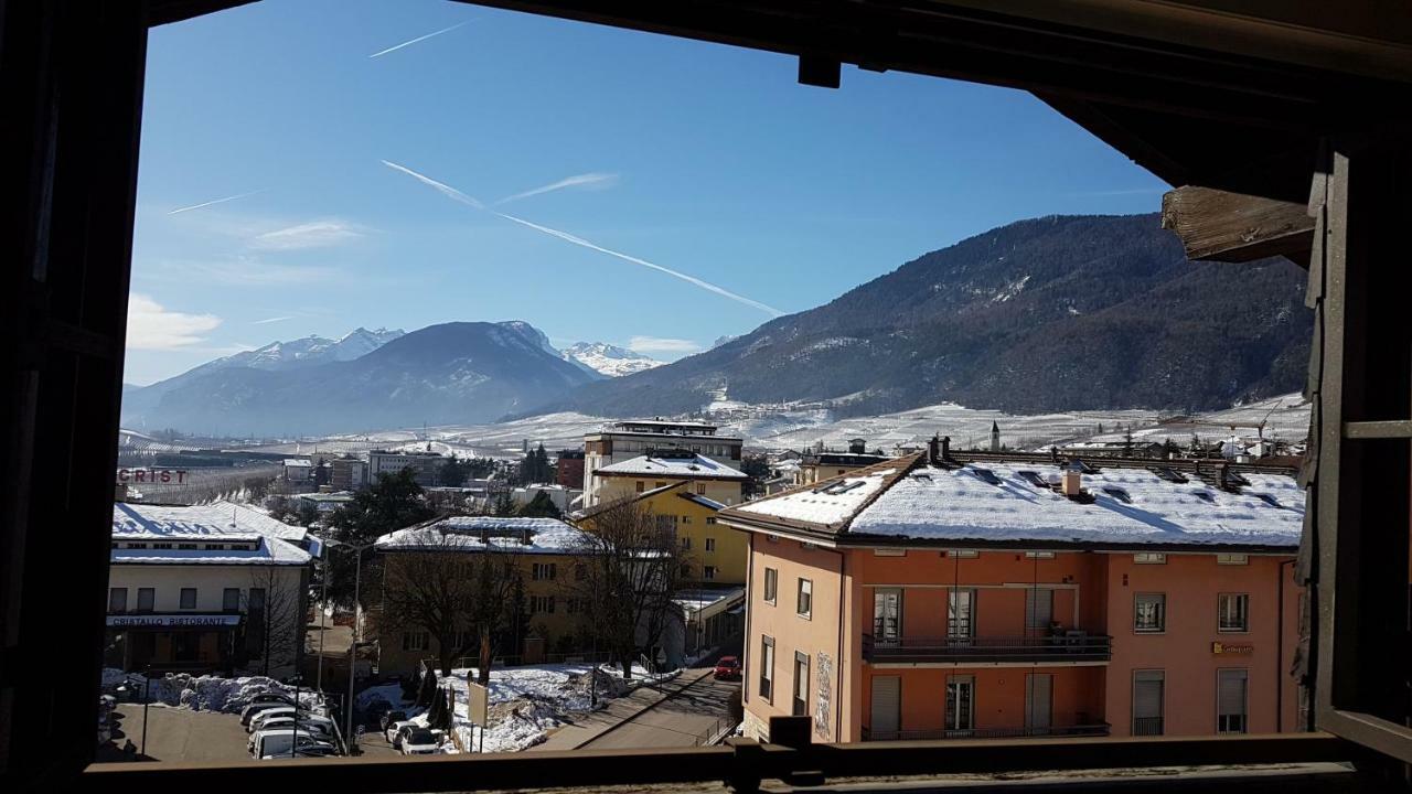 Il Centrale A&B Cles Luaran gambar